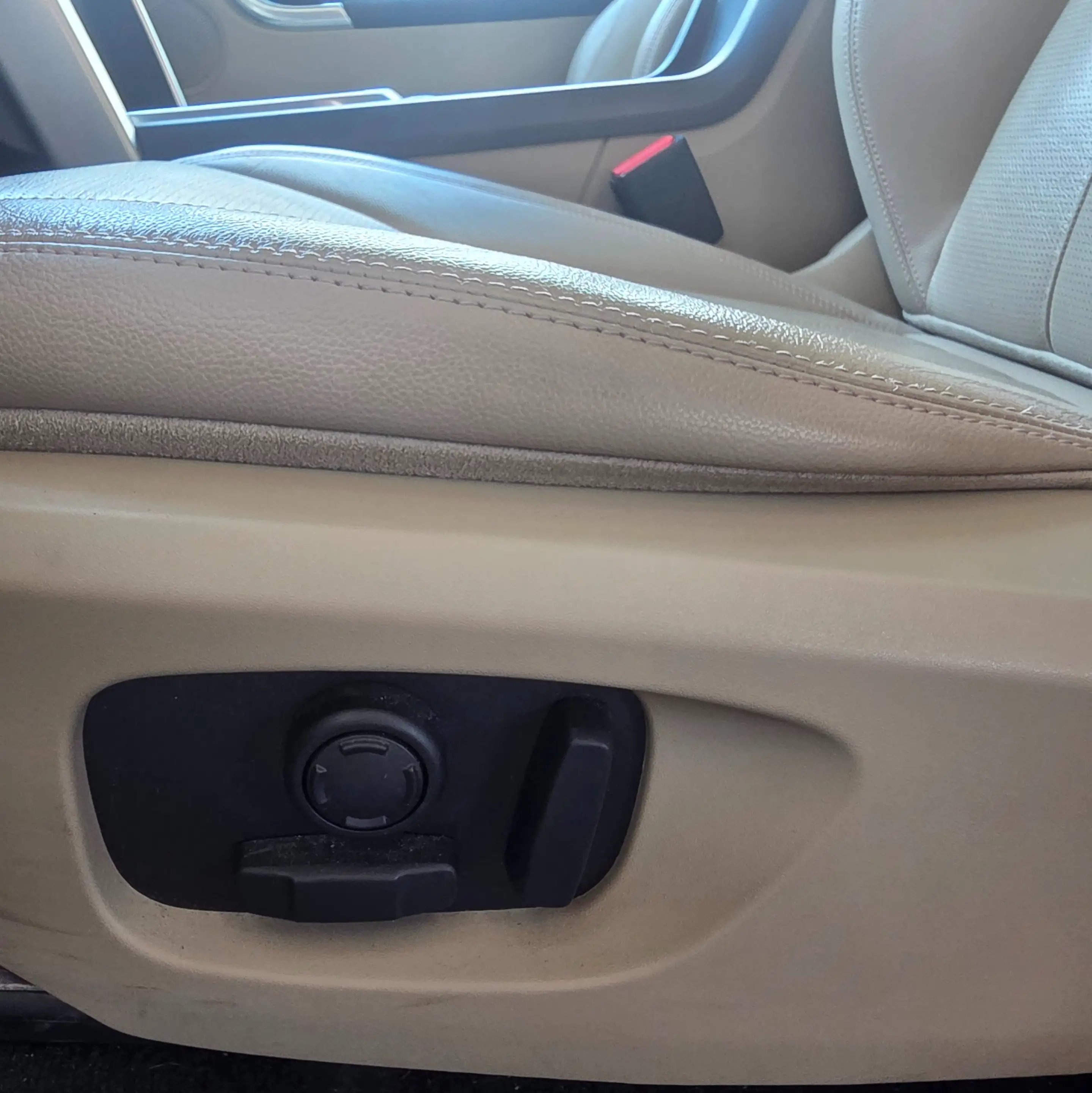 Land Rover Discovery Sport HSE — photo 8