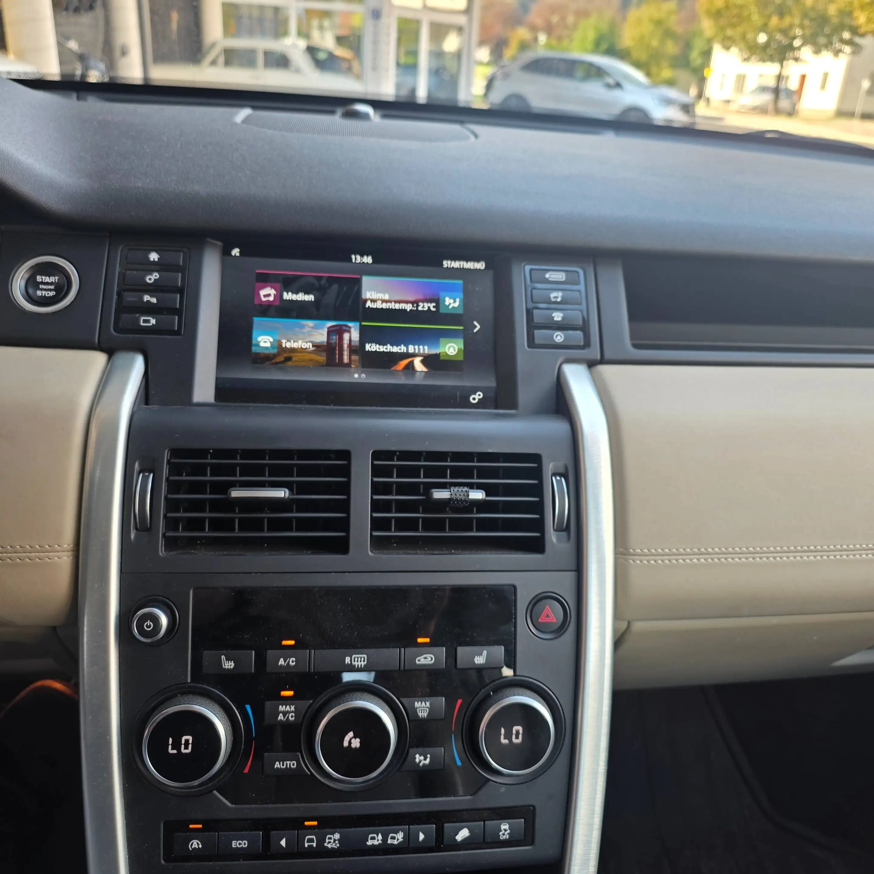 Land Rover Discovery Sport HSE — photo 11