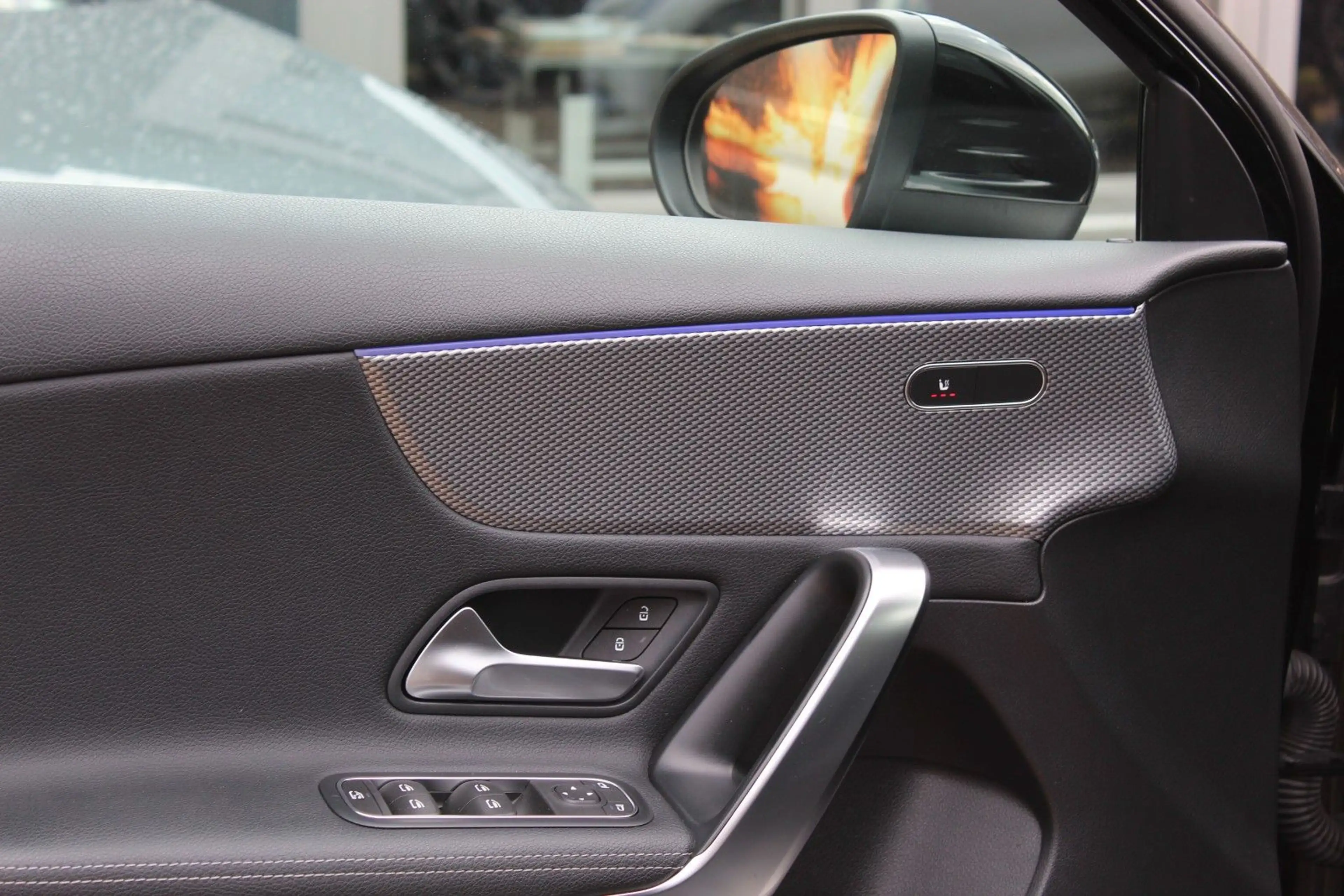 Mercedes-Benz A 180 d 9-G LEDER NAVI LED STANDHEIZUNG MBUX — photo 22