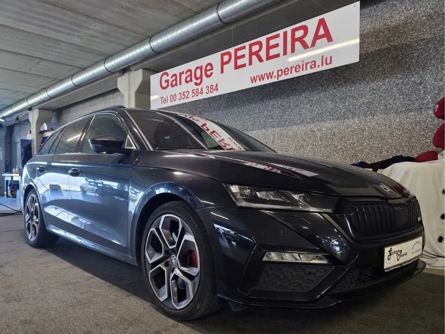 Skoda Octavia RS COMBI 2.0 TSI 245 DSG HEAD UP CANTON PANO CUIR Zwart - 1