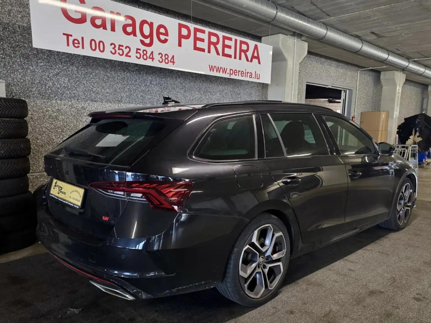 Skoda Octavia RS COMBI 2.0 TSI 245 DSG HEAD UP CANTON PANO CUIR Zwart - 2