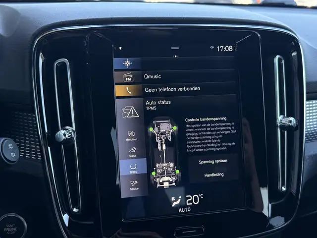 Volvo XC40 view 26