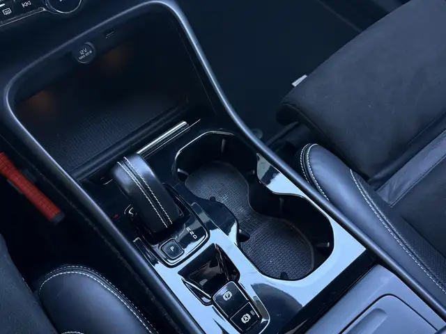 Volvo XC40 view 30