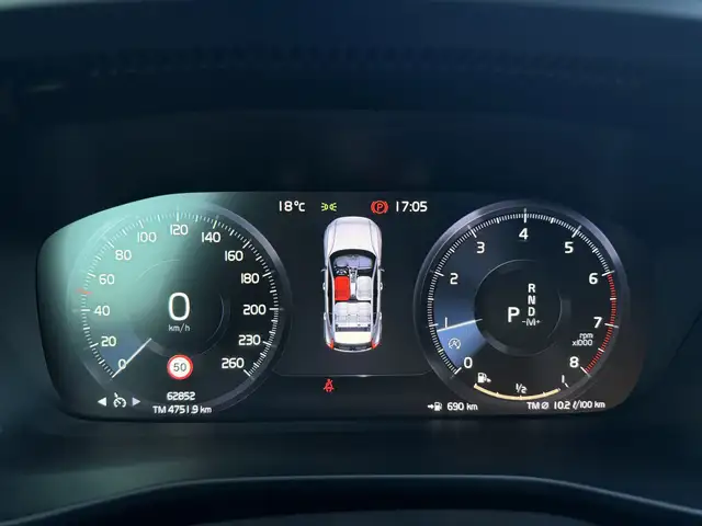 Volvo XC40 view 19