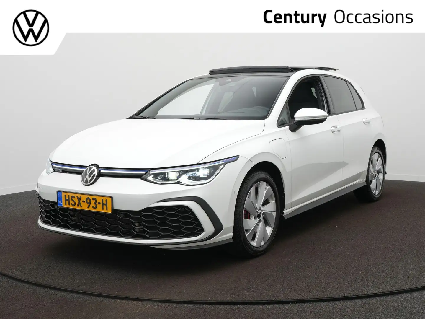 Volkswagen Golf GTE 1.4 eHybrid Panoramadak / Adaptive Cruise / Head u Wit - 1