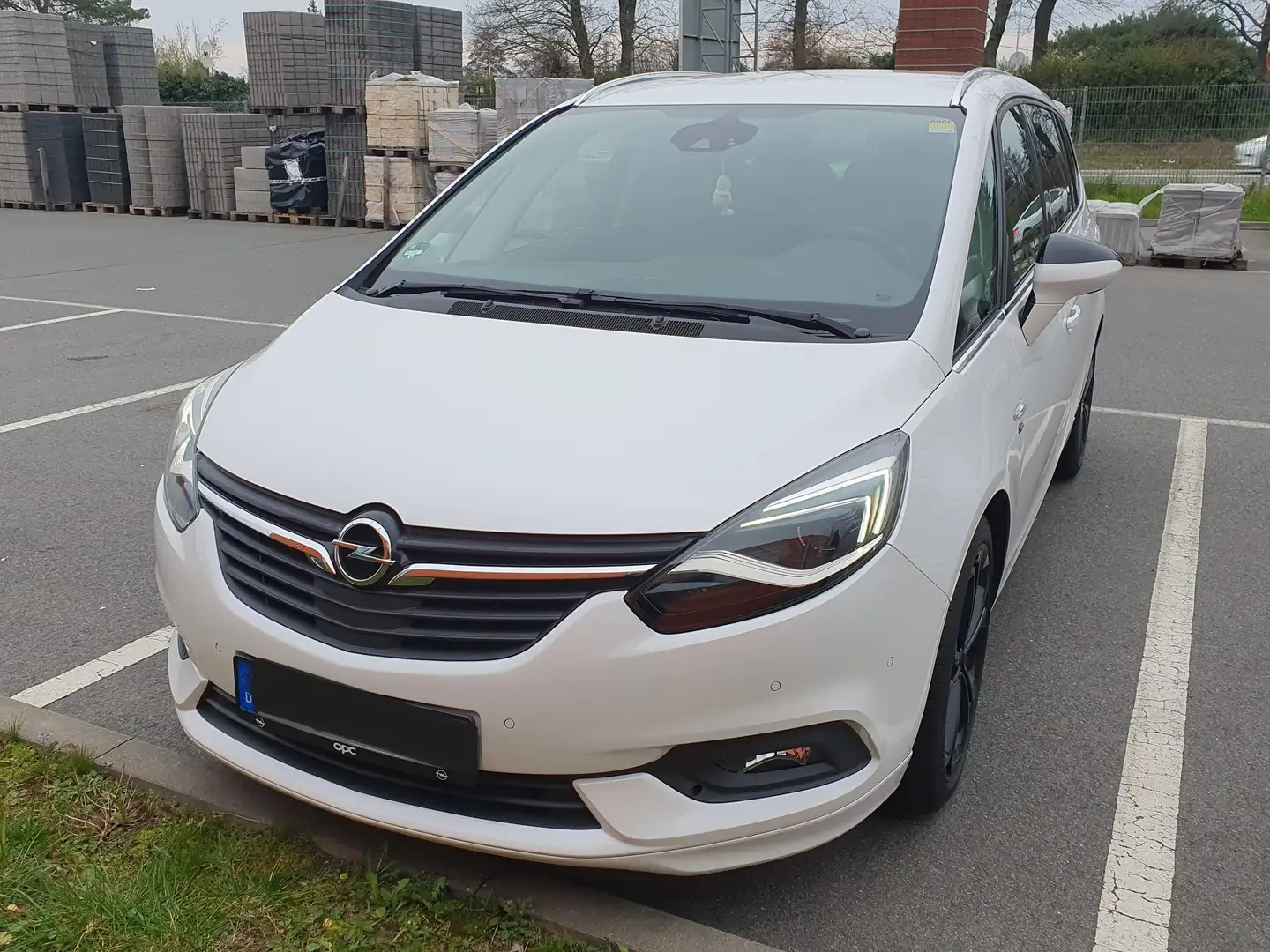 Opel Zafira C Innovation 2.0 CDTi Automatik OPC-Line Blanc - 1