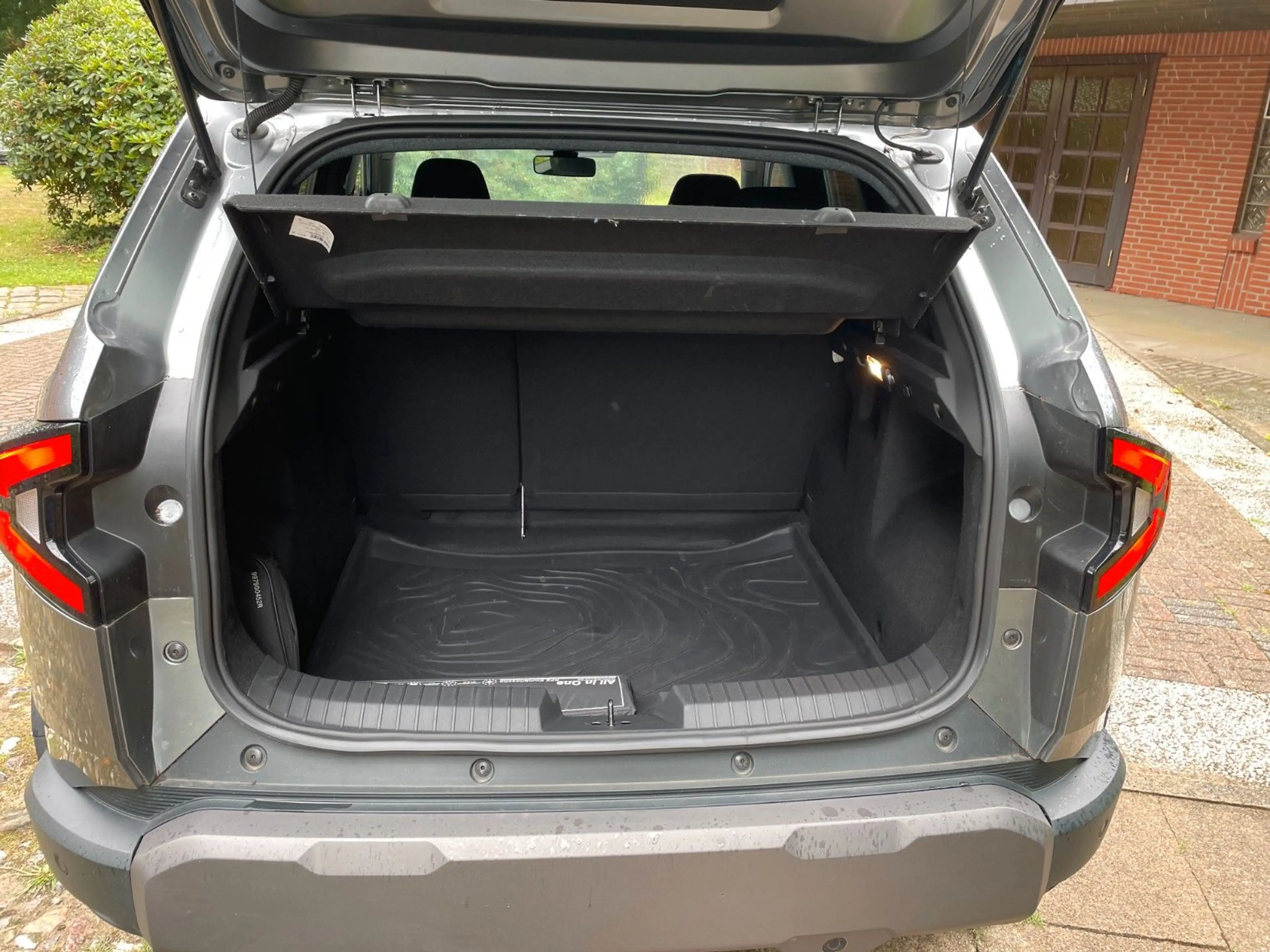 Dacia Duster III ECO-G 100 Extreme — photo 14