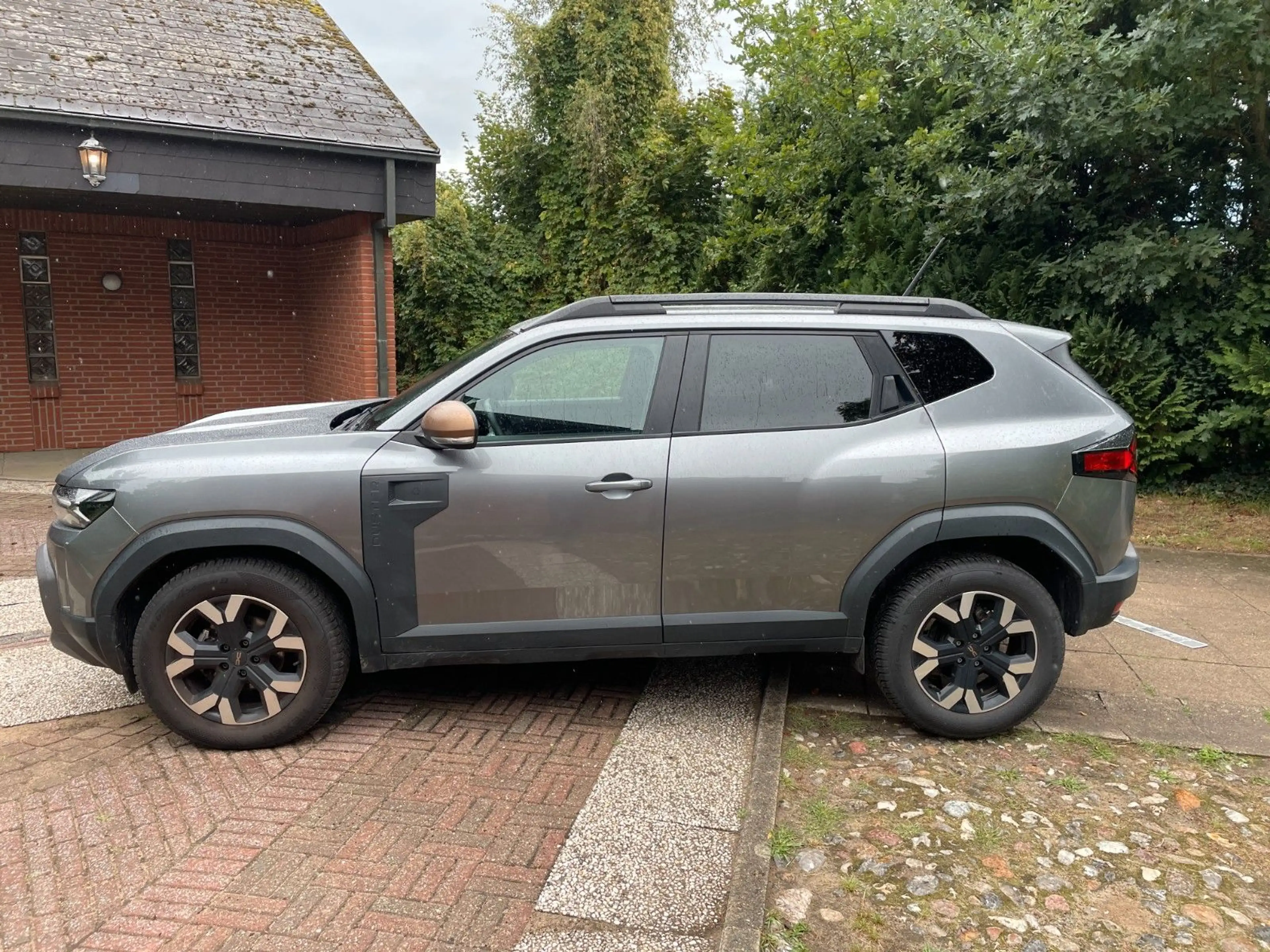 Dacia Duster III ECO-G 100 Extreme — photo 6