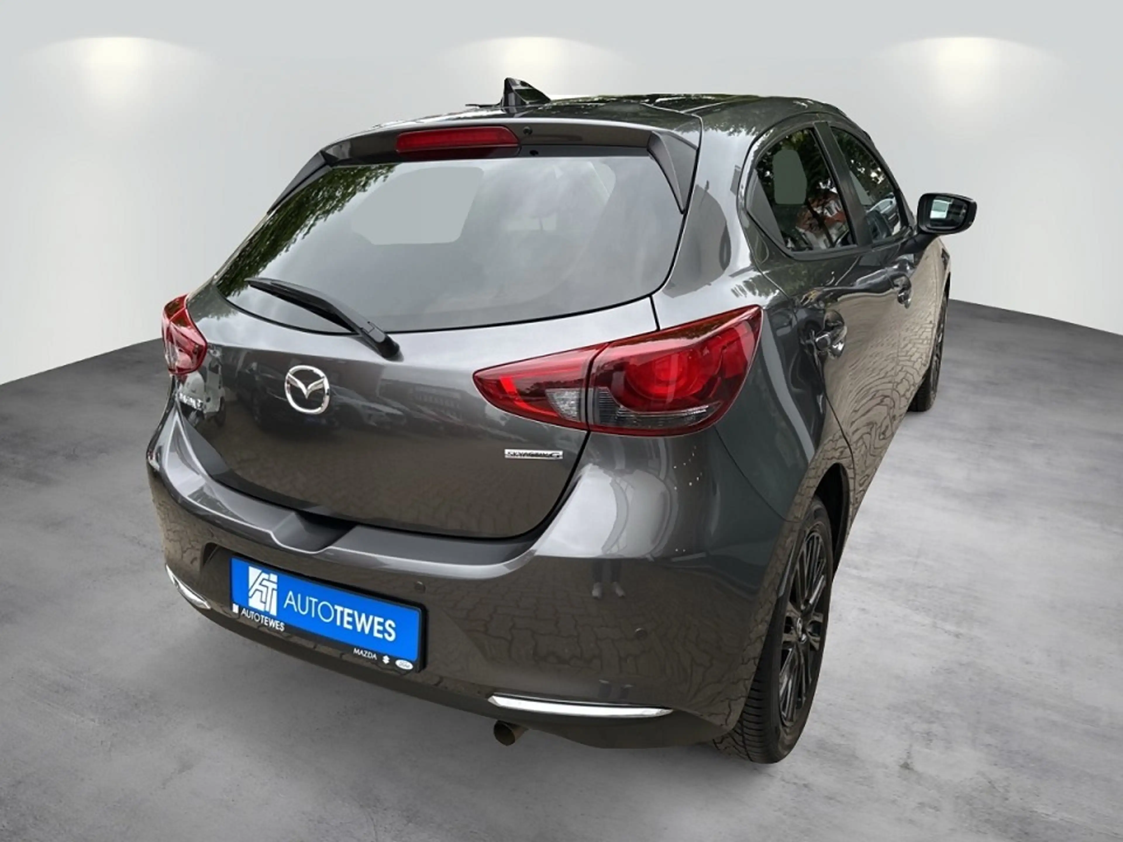 Mazda 2 Homura 6AG Kamera PDC Homura — photo 4