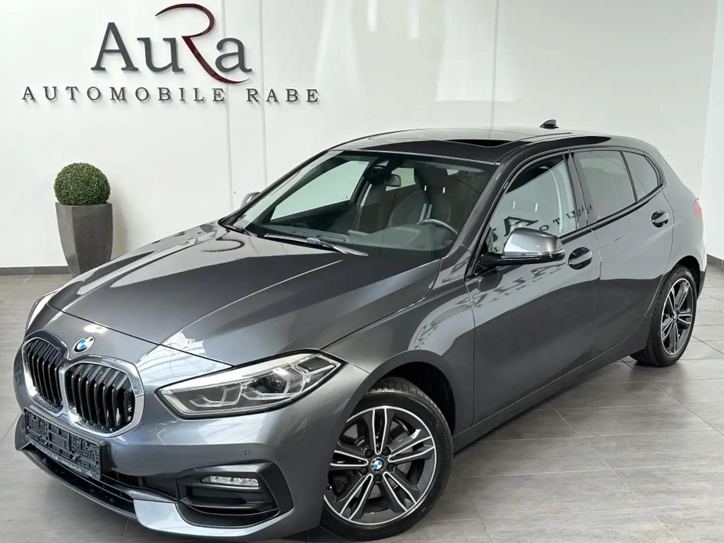 BMW 120 Sport Line Aut. LED+PANO+KAMERA+17OLL Gri - 2