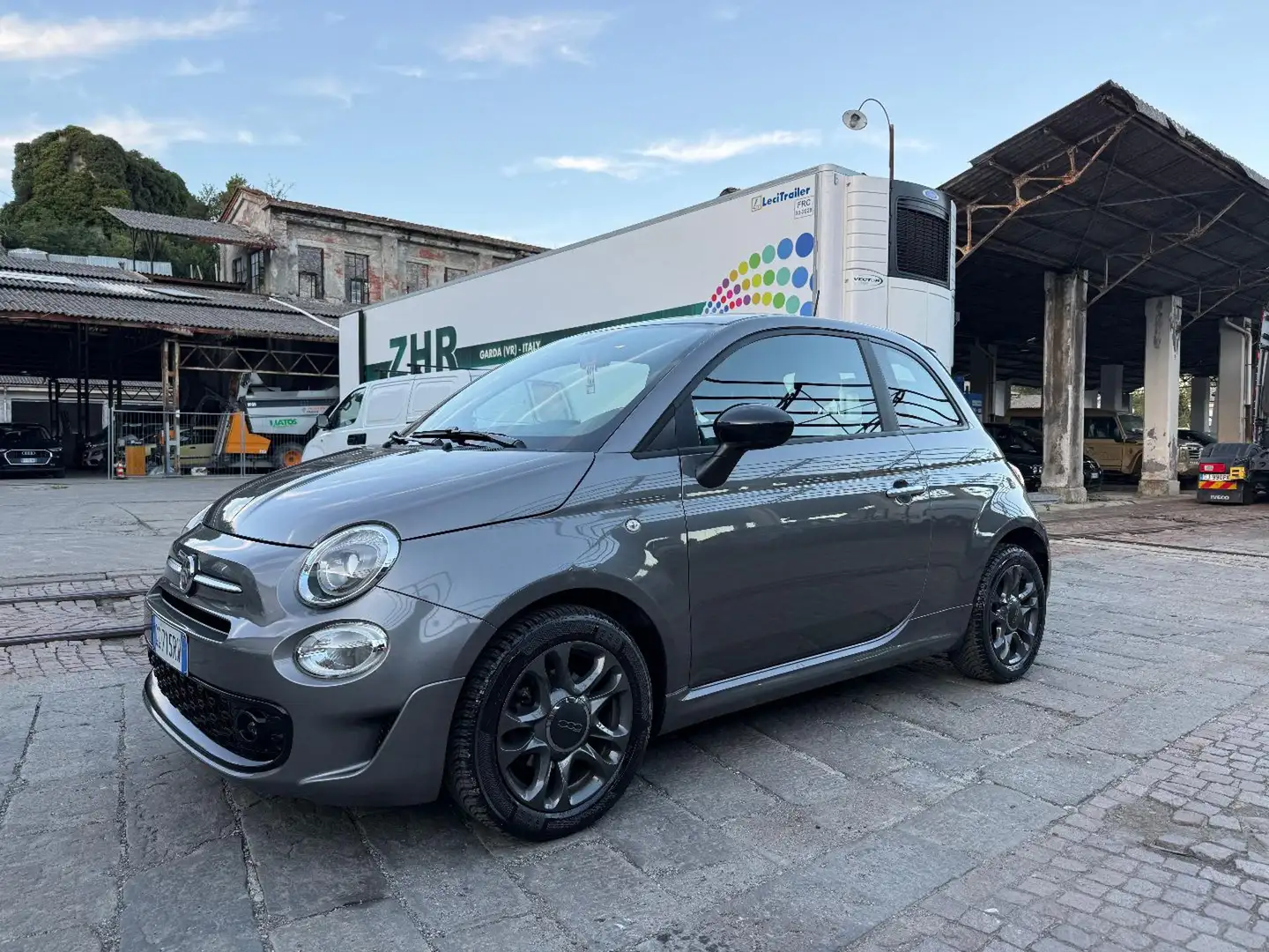 Fiat 500 1.0 Hybrid Connect Gris - 1