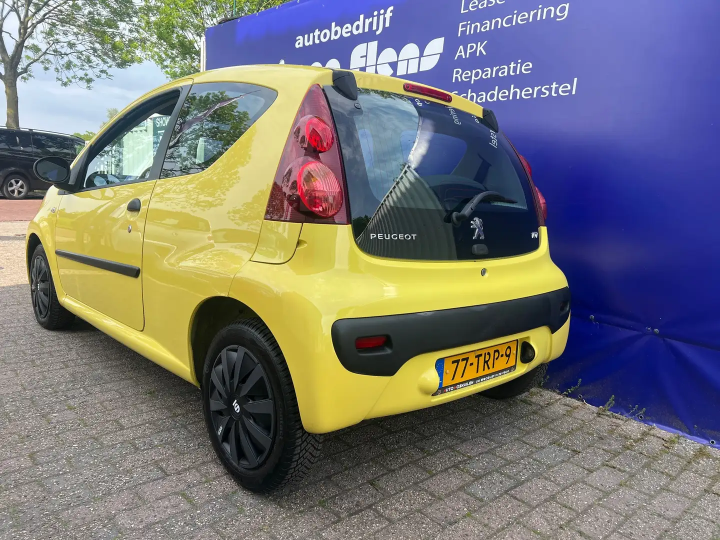 Peugeot 107 1.0 Access Accent*AIRCO* Geel - 2