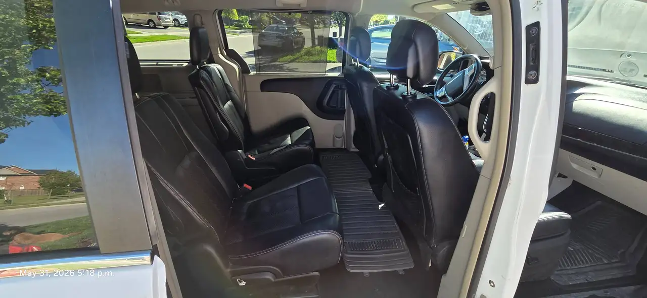 2014 Chrysler Town & Country