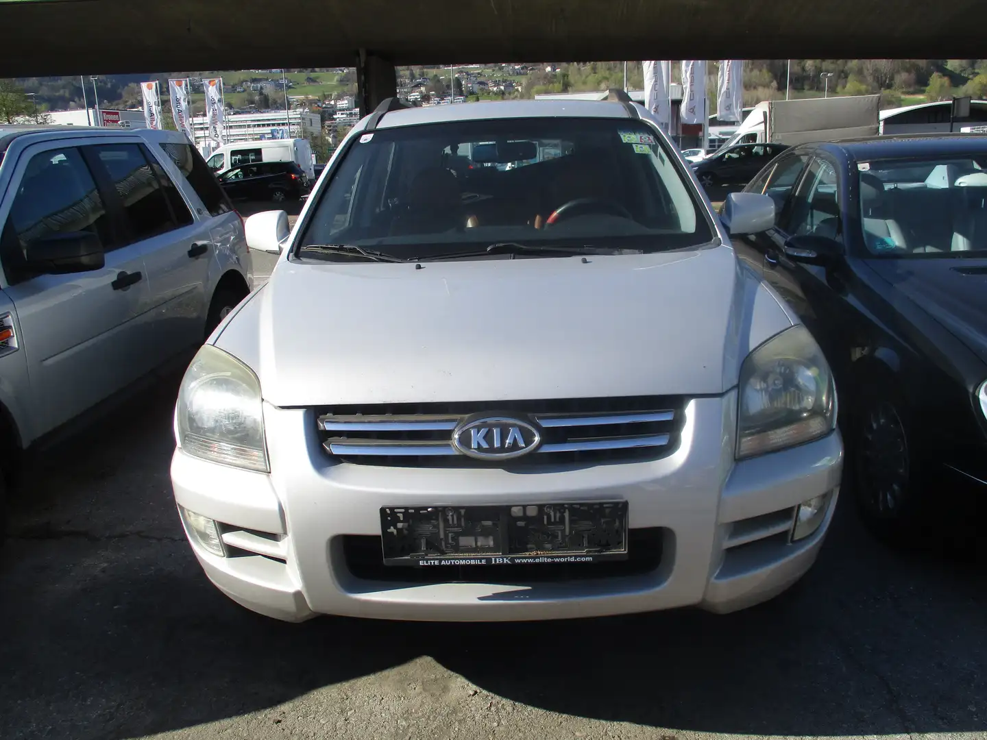 Kia Sportage LX 2WD Grau - 1