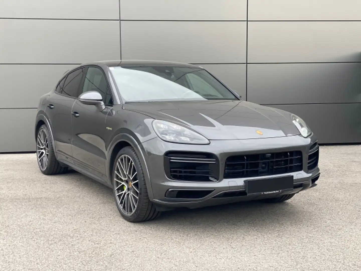 Porsche Cayenne Turbo S E-Hybrid Grau - 1