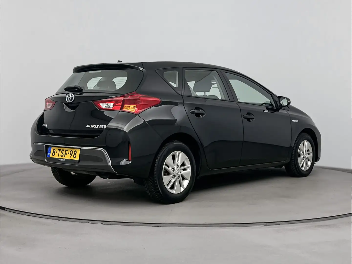 Toyota Auris 1.8 Hybrid Aspiration | NL-Auto | Navigatie | Park Noir - 2