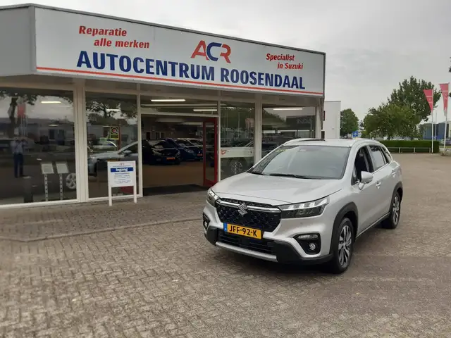 Suzuki S-Cross 1.5 Hybrid Style AUTOMAAT PANO stijl luxe uitvoeri