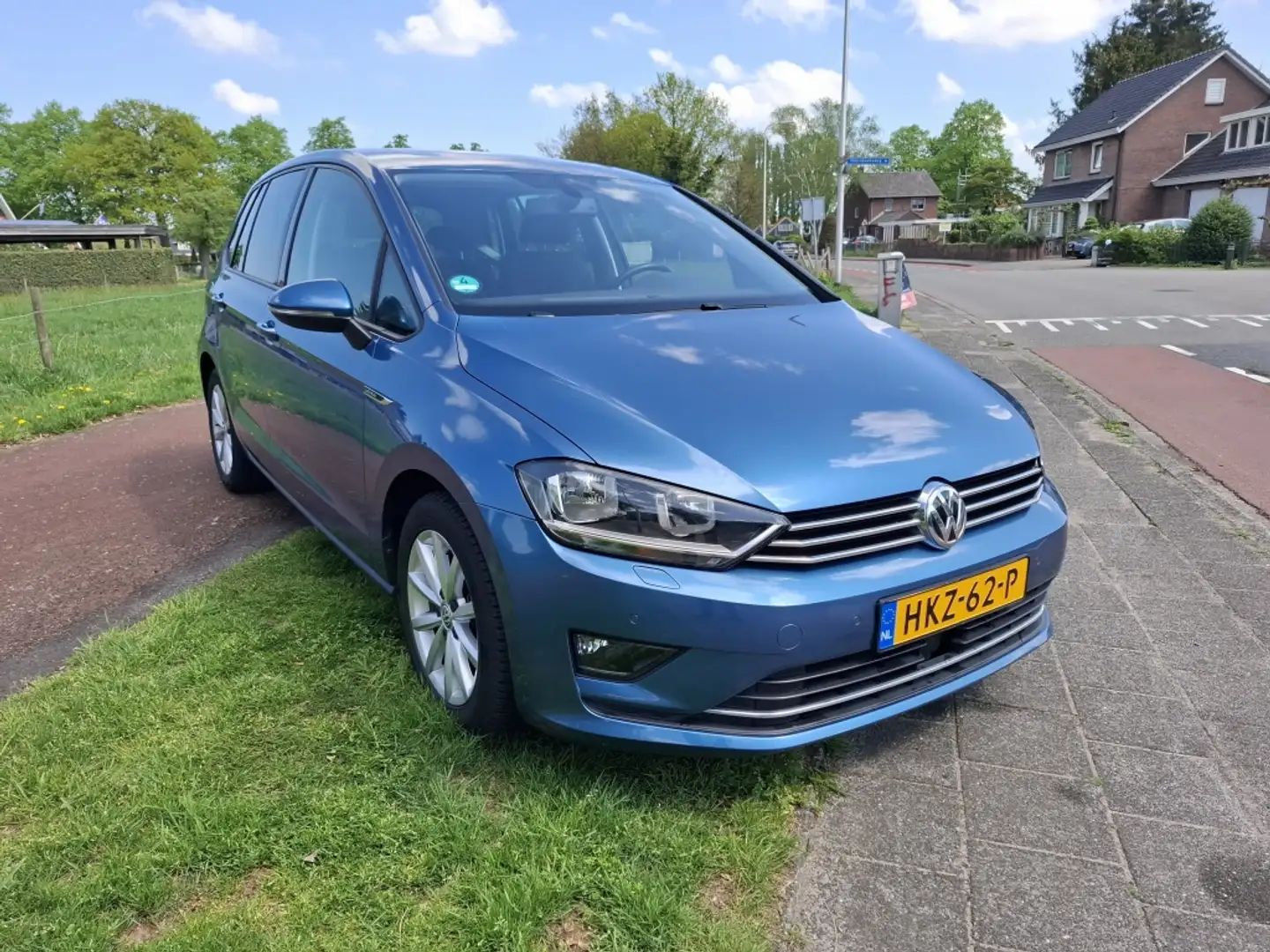 Volkswagen Golf Sportsvan 1.4 TSI Lounge Blauw - 2