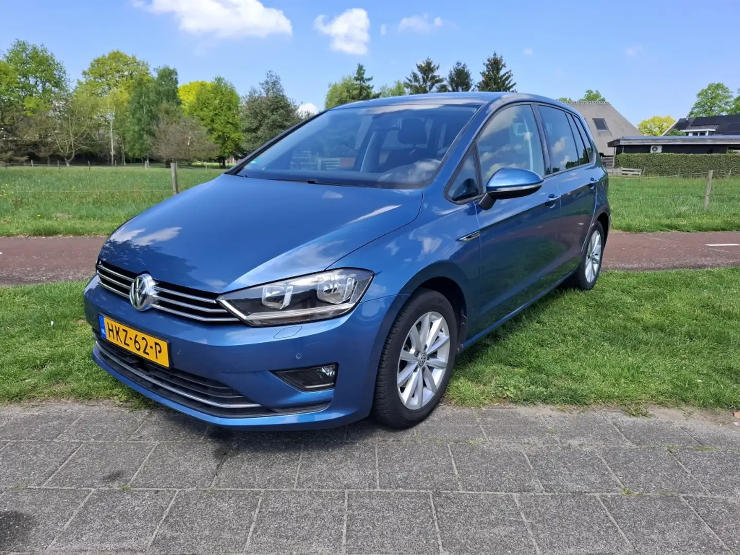 Volkswagen Golf Sportsvan 1.4 TSI Lounge Blauw - 1