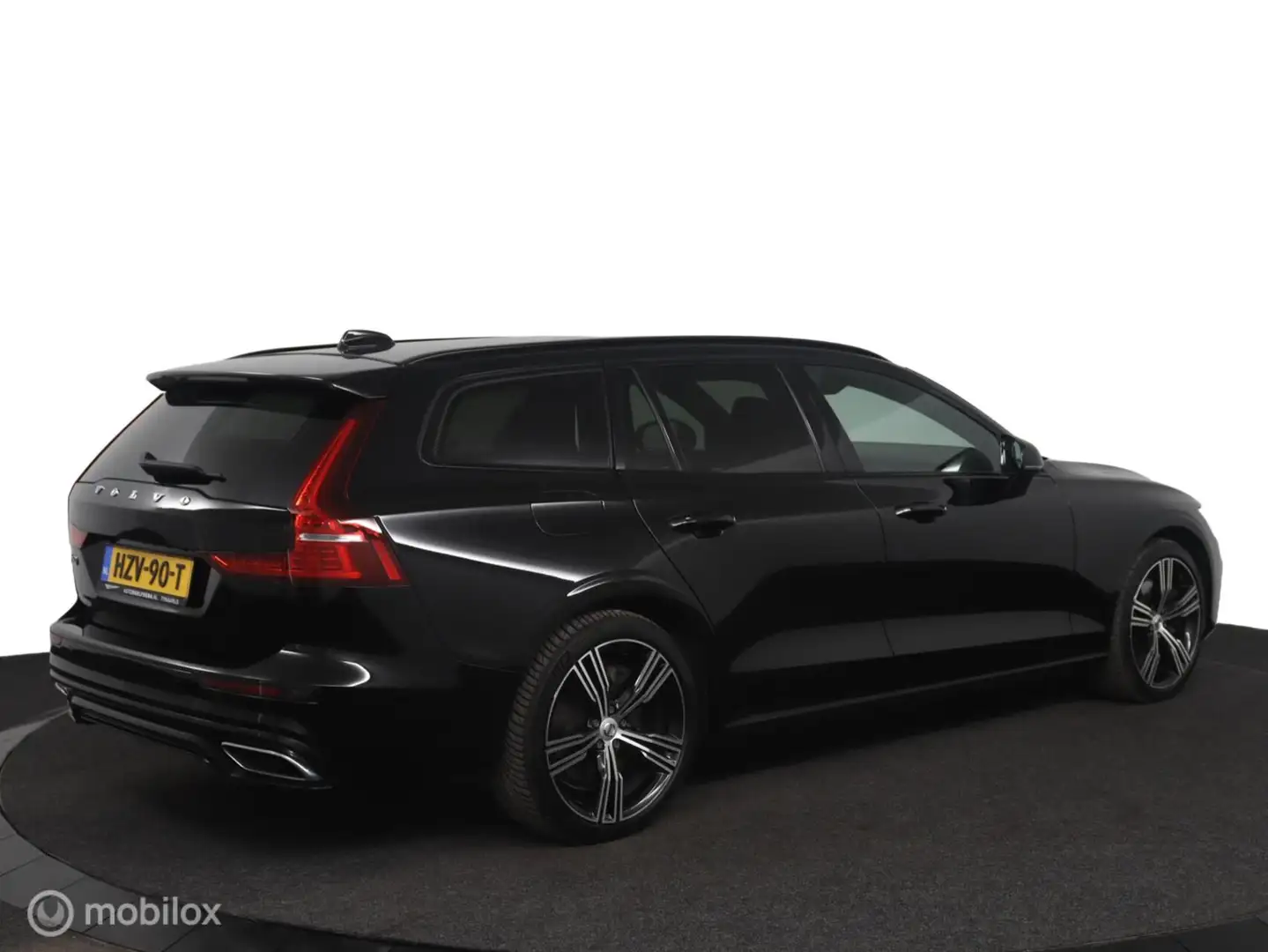 Volvo V60 T6 PIH |LONG RANGE|Plus Dark|Camera|St. en St. ver Zwart - 2