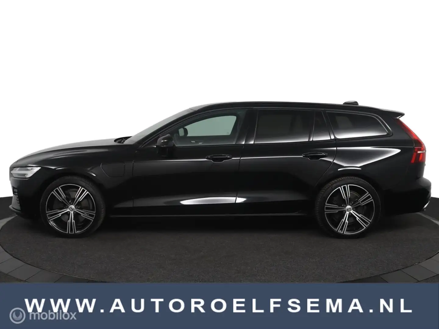 Volvo V60 T6 PIH |LONG RANGE|Plus Dark|Camera|St. en St. ver Zwart - 1