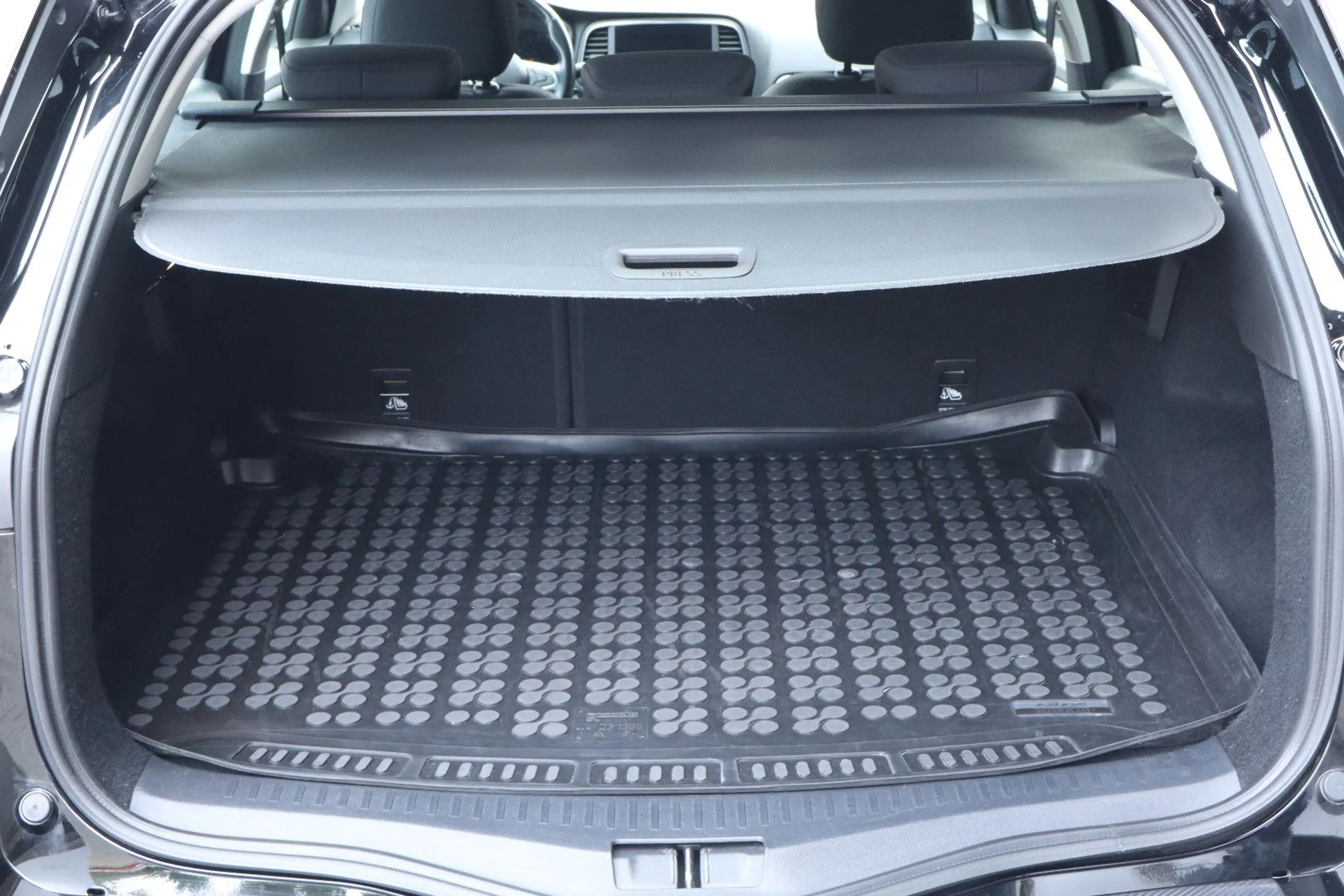 Renault Megane Grandtour 140 Business Edition !LED+Navi! — photo 7