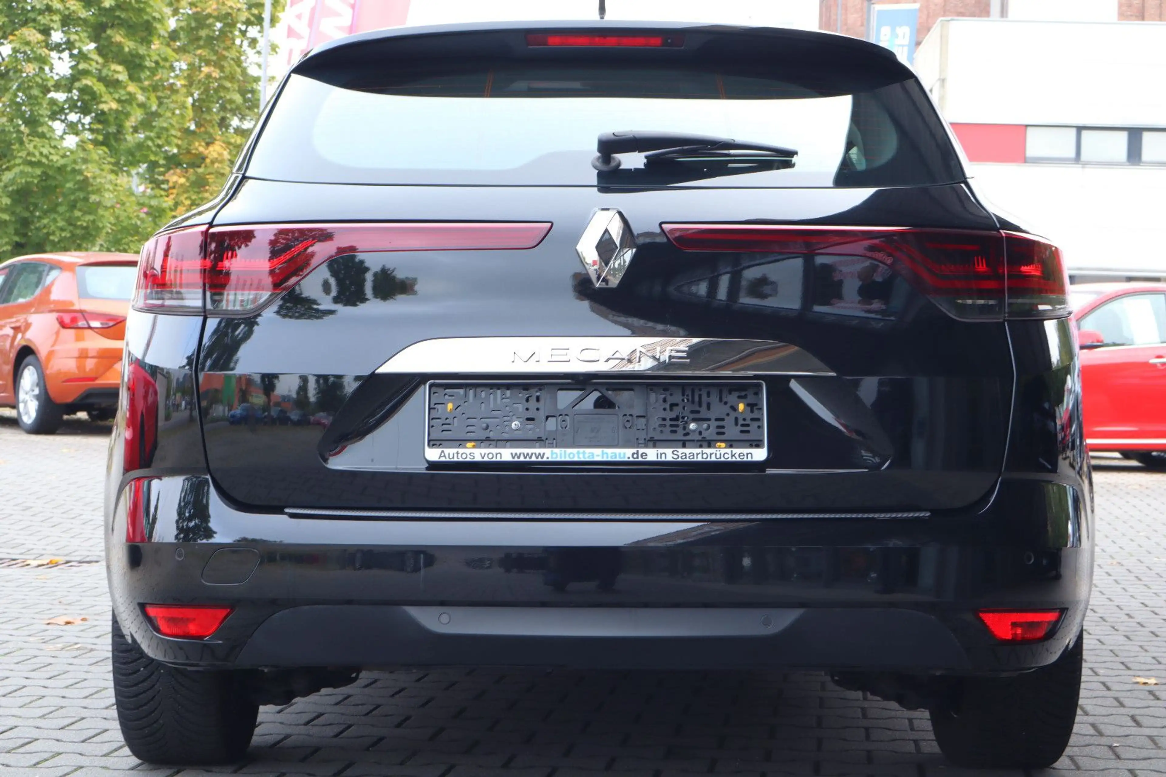 Renault Megane Grandtour 140 Business Edition !LED+Navi! — photo 6