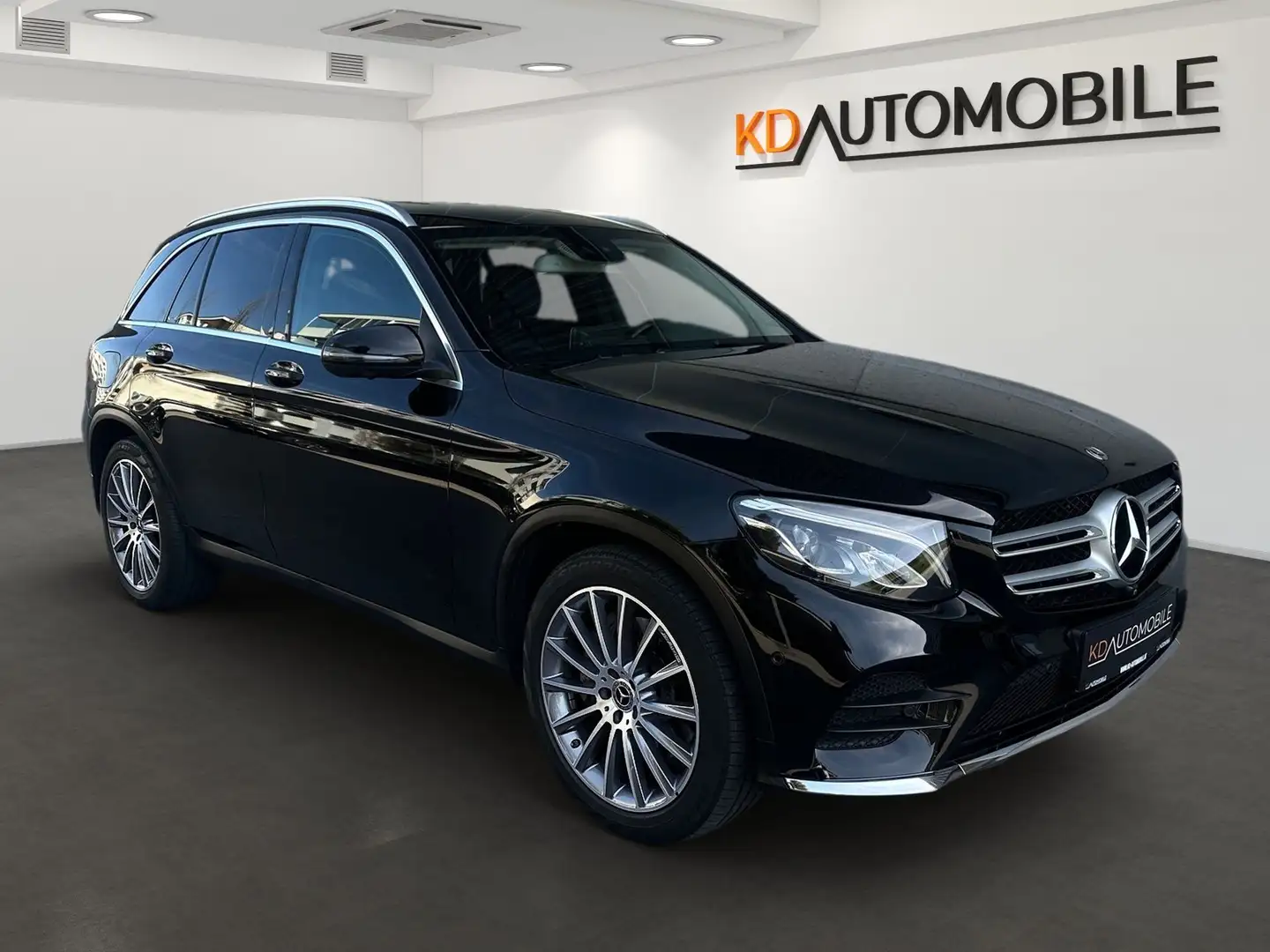 Mercedes-Benz GLC 220 d 4MATIC, Aut., AMG-Line ! Schwarz - 2