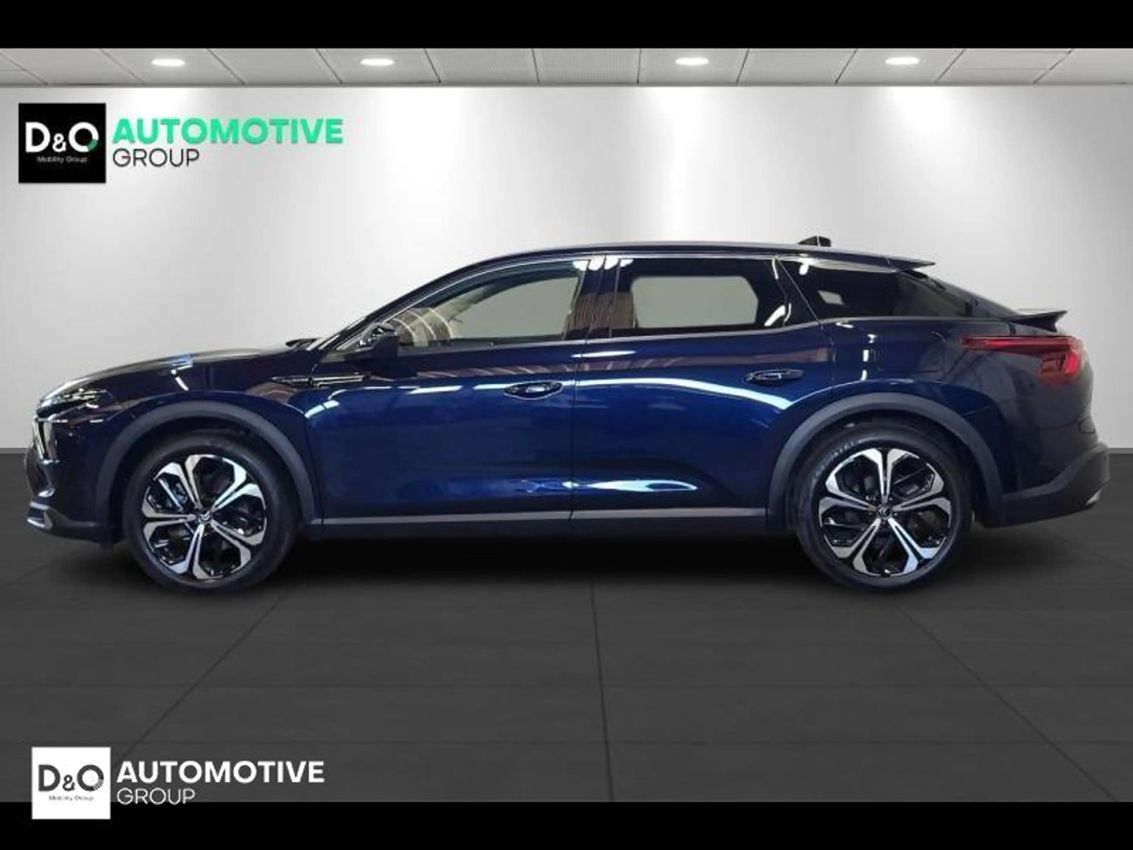Citroen C5 X plus HYBRID camera gps — photo 6