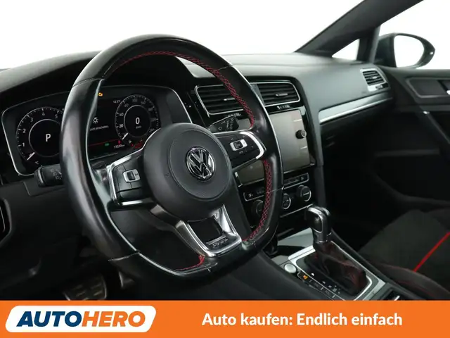 Volkswagen Golf view 11