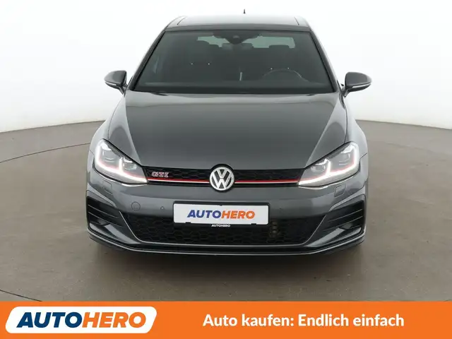 Volkswagen Golf view 9