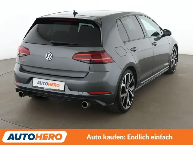 Volkswagen Golf view 6