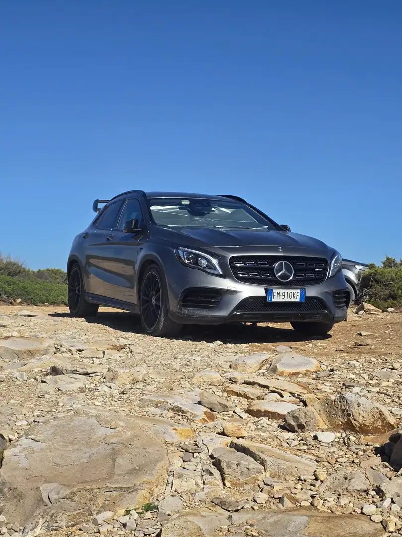 Mercedes-Benz GLA 220 GLA220d 4matic Sport Grigio - 1