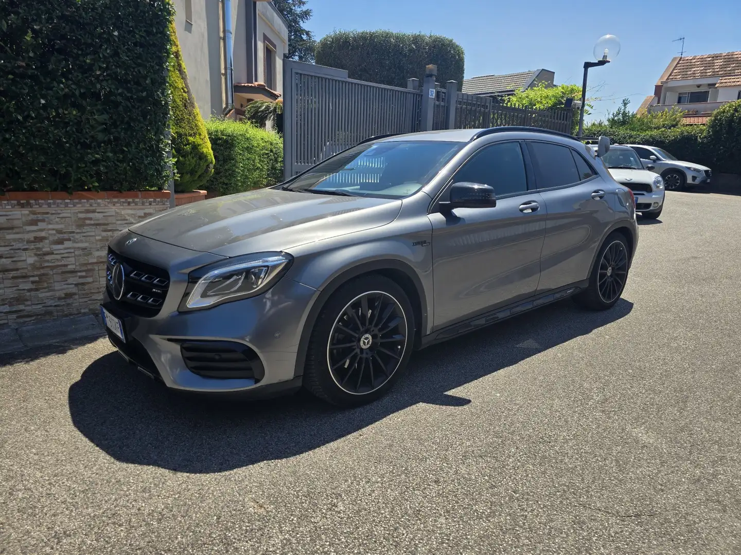 Mercedes-Benz GLA 220 GLA-X156 2017d Business 4matic auto Grigio - 1