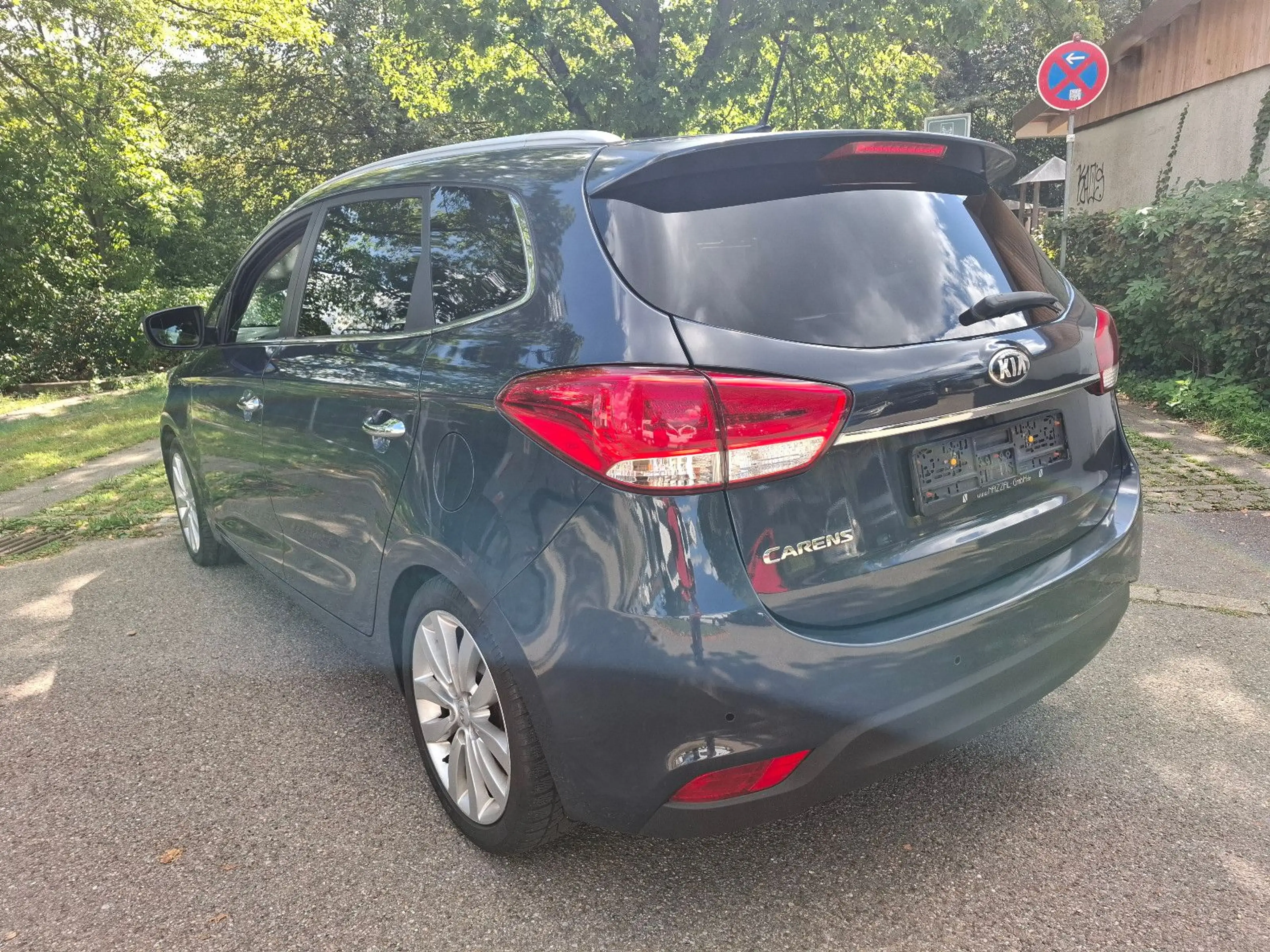 Kia Carens Edition*Voll-Ausstattung*Tüv-09-2027*Gas* — photo 3