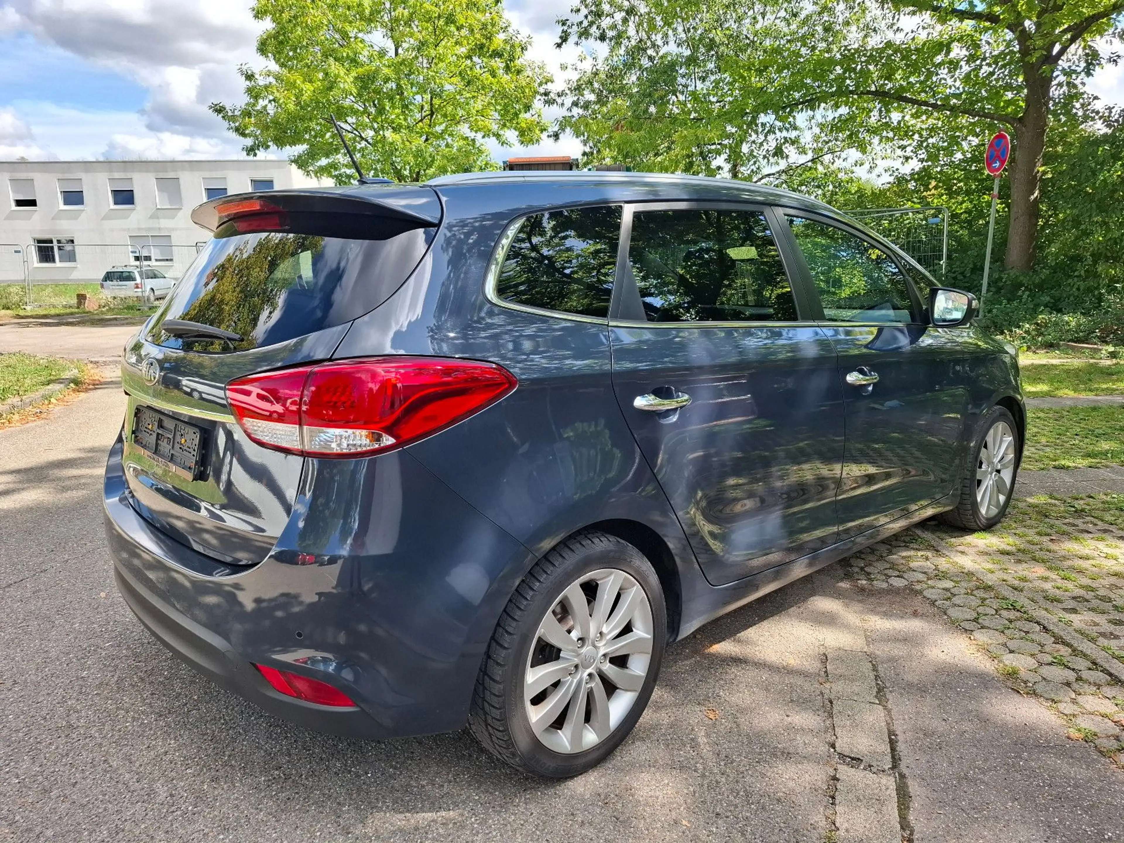 Kia Carens Edition*Voll-Ausstattung*Tüv-09-2027*Gas* — photo 8