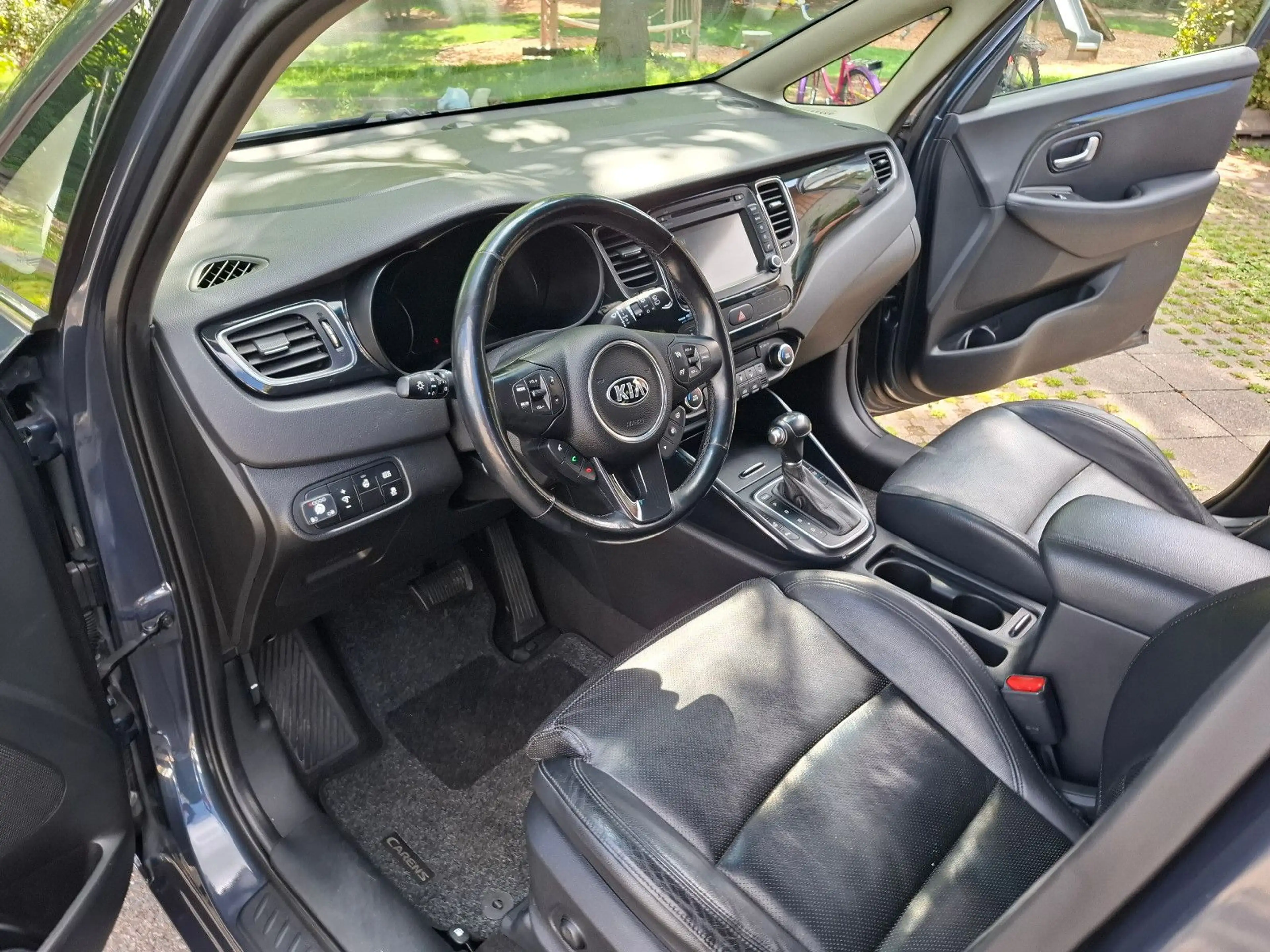Kia Carens Edition*Voll-Ausstattung*Tüv-09-2027*Gas* — photo 14
