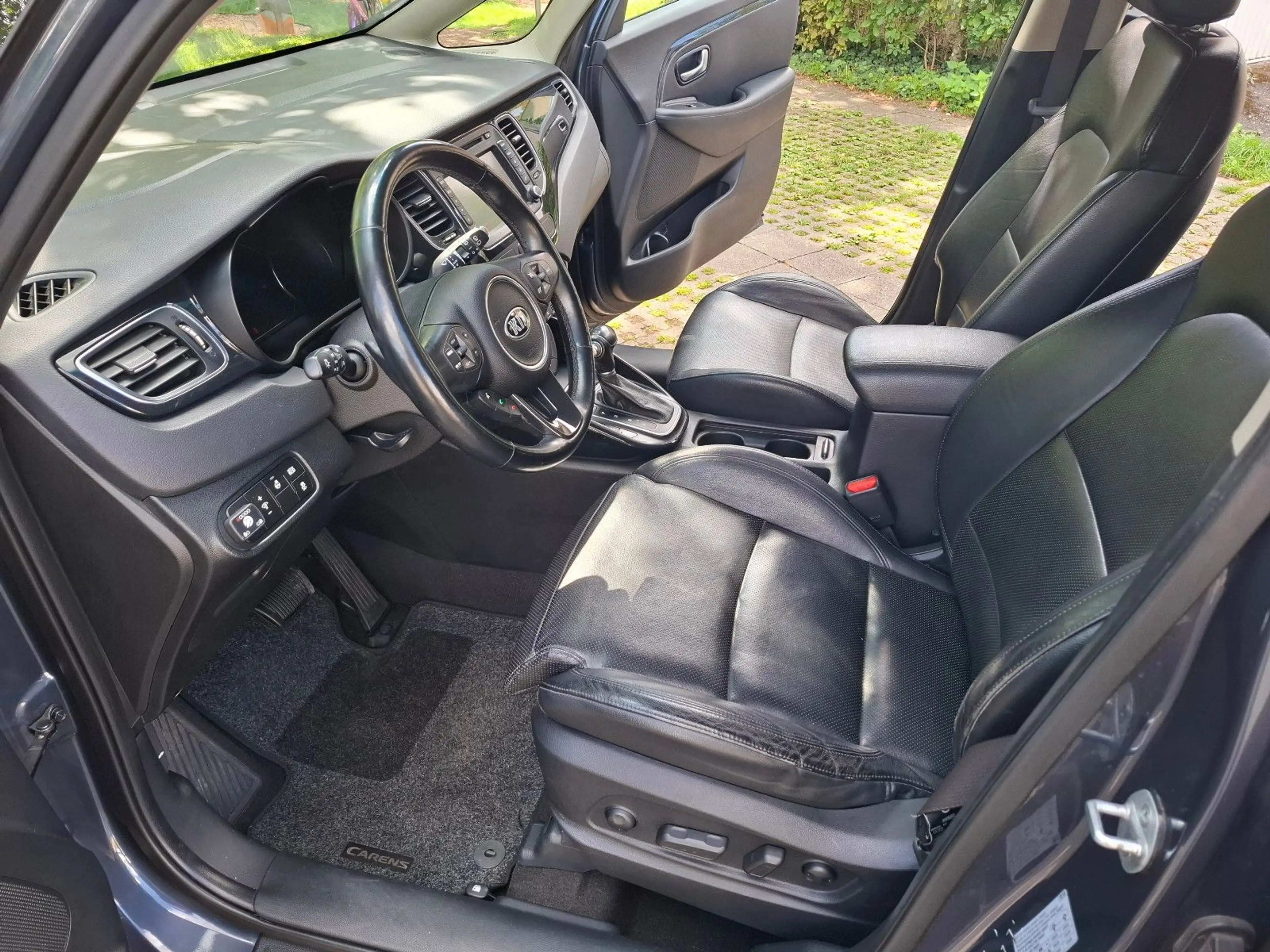 Kia Carens Edition*Voll-Ausstattung*Tüv-09-2027*Gas* — photo 15