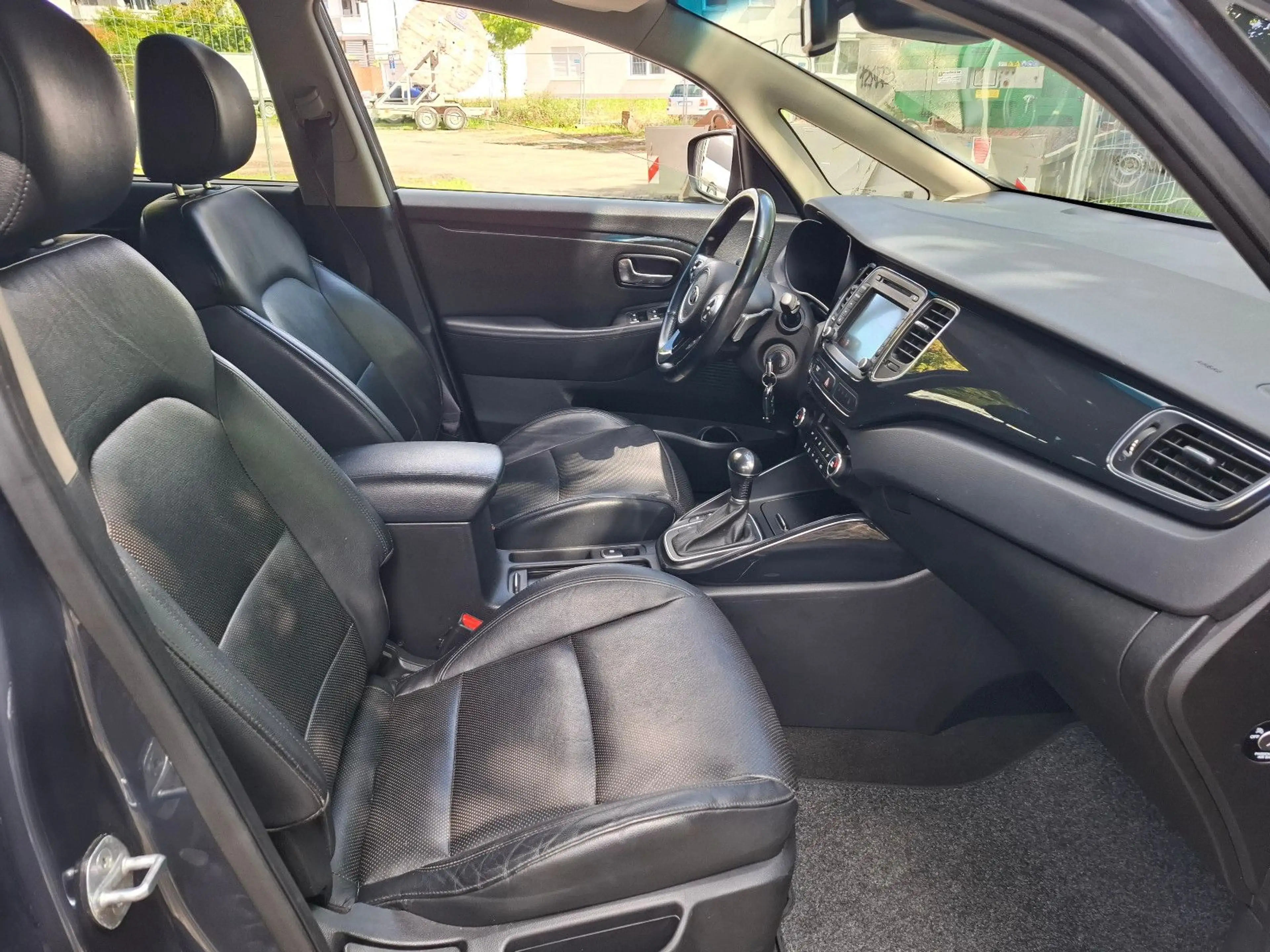 Kia Carens Edition*Voll-Ausstattung*Tüv-09-2027*Gas* — photo 12