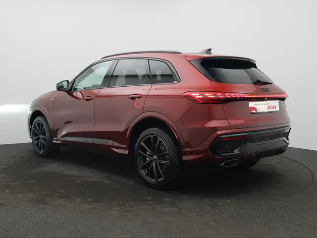 Audi Q5 view 5