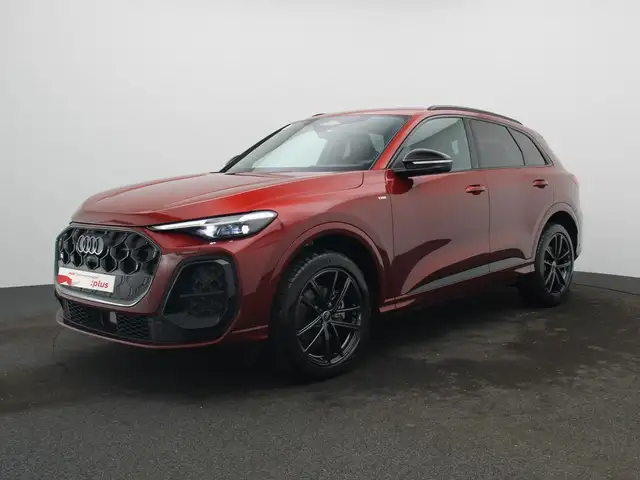 Audi Q5 view 2