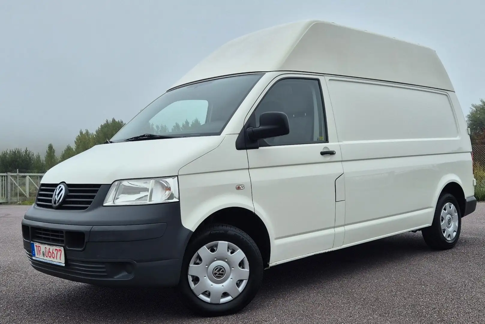 Volkswagen T5 1.9 TDI Kasten-Hochdach, Klima. Weiß - 1
