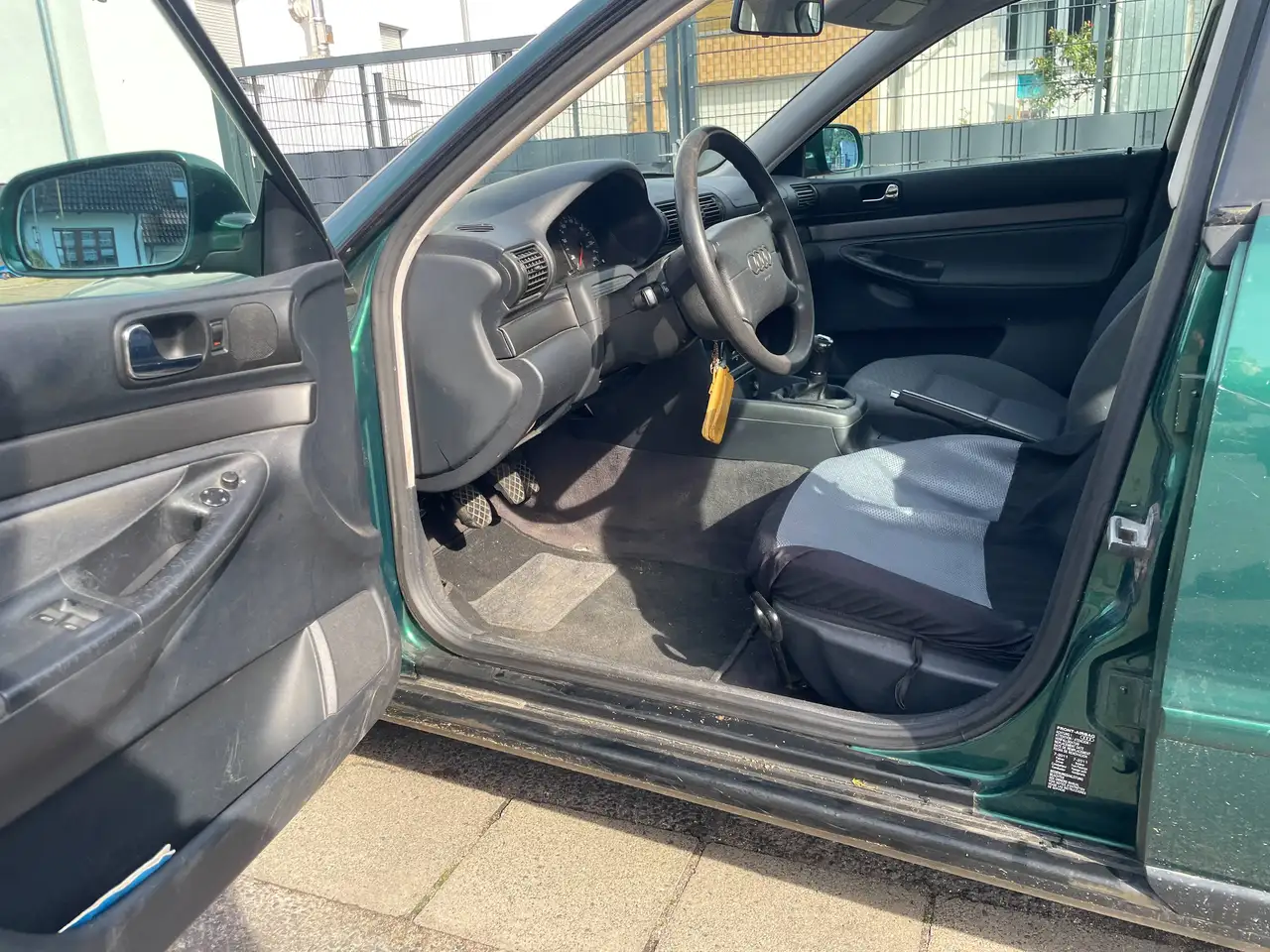 Audi A4 1.6 aus 1. Hd., foto 6