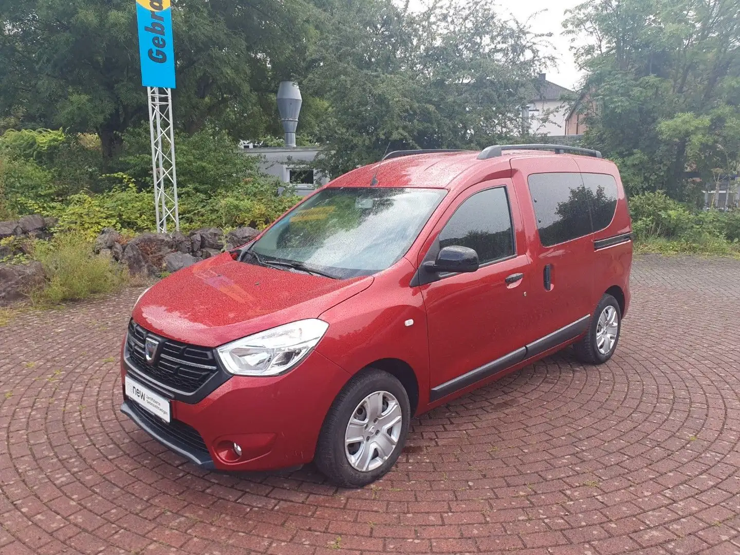 Dacia Dokker Comfort Rot - 1