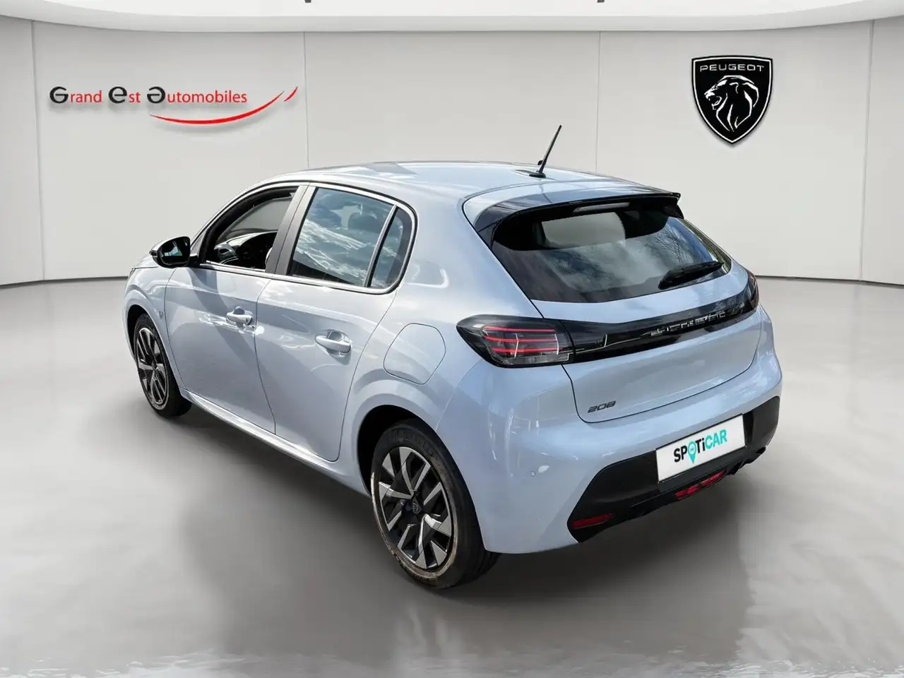 Peugeot 208 208 — photo 3