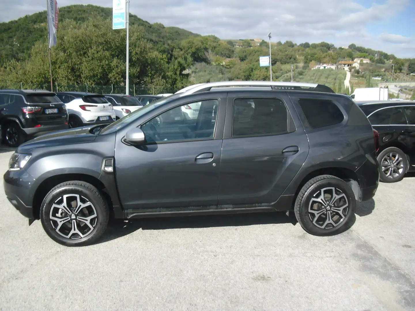 Dacia Duster GPL 1.0 tce Prestige Eco-g 4x2 100cv, ottime cond. Grigio - 2