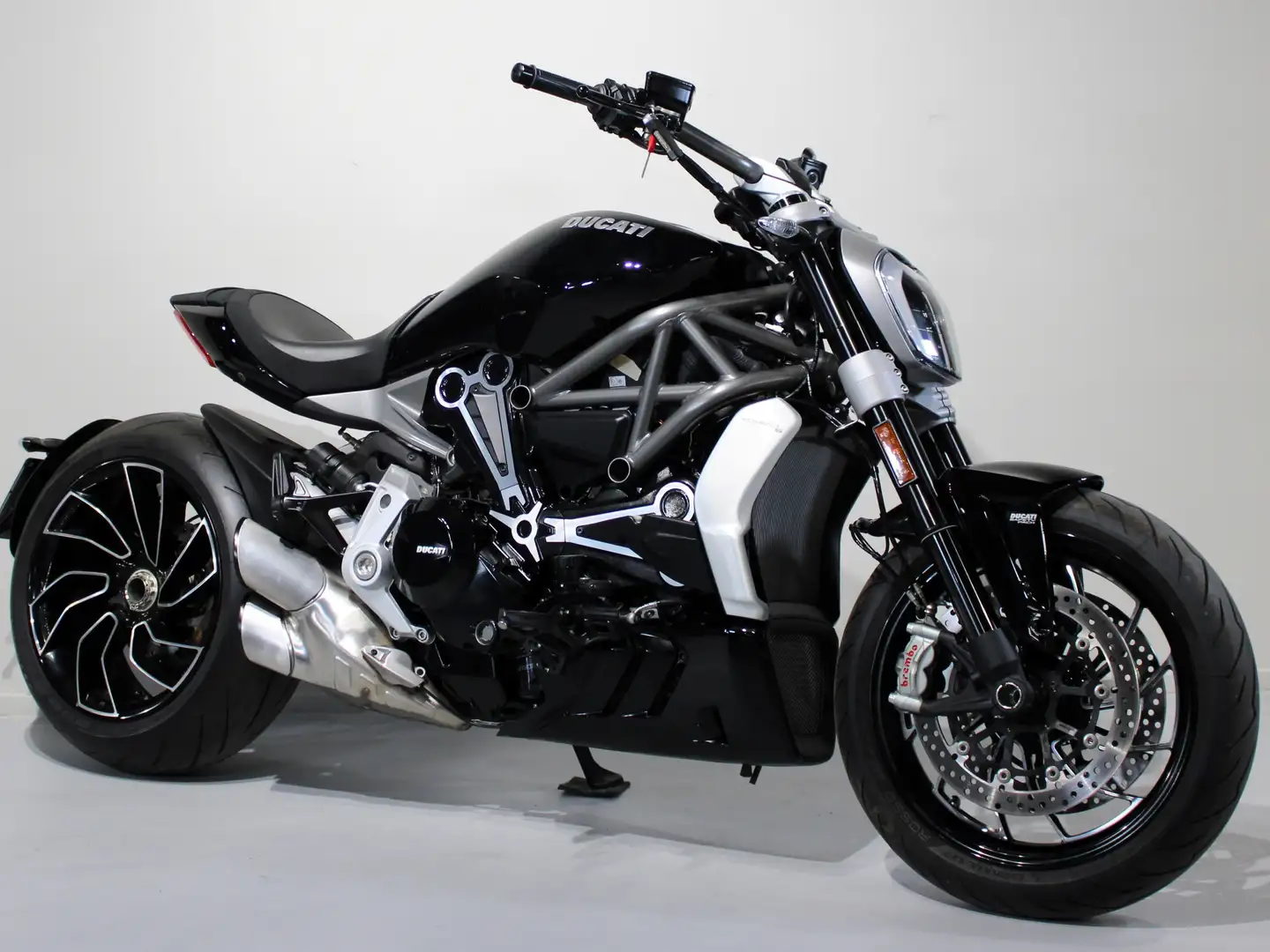 Ducati XDiavel 1262 S - 2