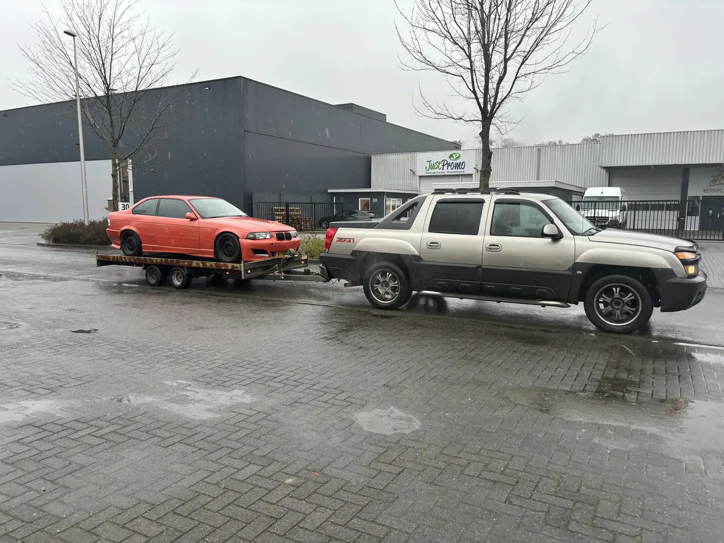 Chevrolet Avalanche 5.3 V8 Supercharged LET OP BAK STUK - 1