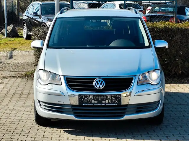 Volkswagen Touran 1,6 United 7 Sitzer