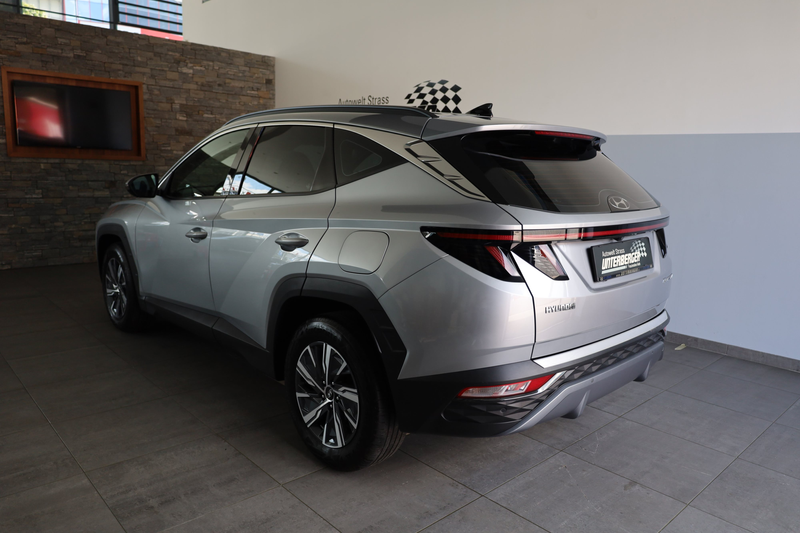 Hyundai TUCSON Tucson NX4 Smart Line 1,6 T-GDi 2WD — photo 3